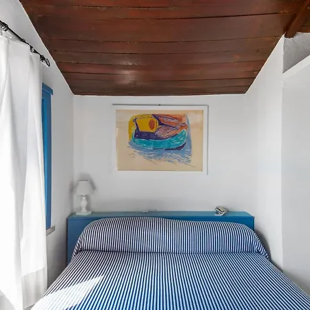 Aeneas' Landing Hotel