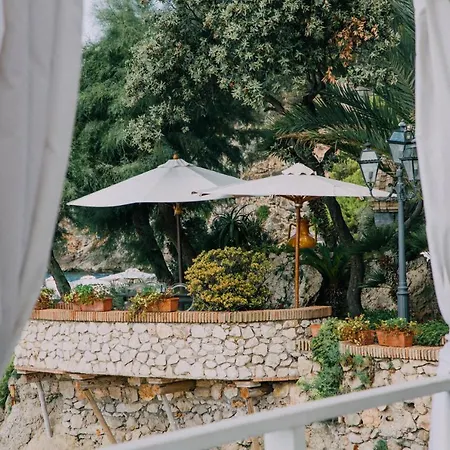 Hotel Aeneas' Landing 4*
