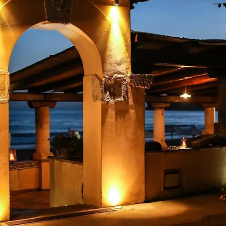 Aeneas' Landing Hotel 4*