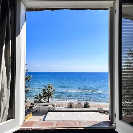 Aeneas' Landing Отель Гаэта