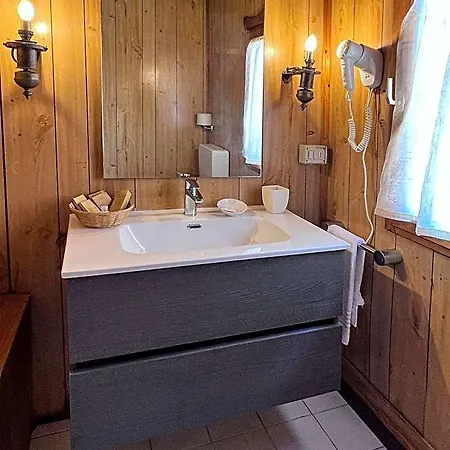 Aeneas' Landing Hotel 4*