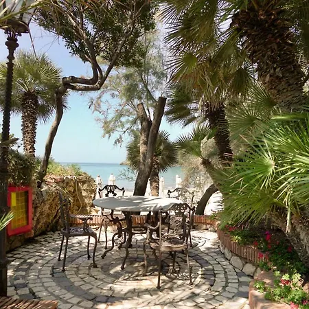 Hotel Aeneas' Landing 4*